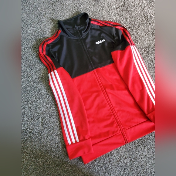 Excellent condition boys lightweight track jacket - Picture 2 of 4